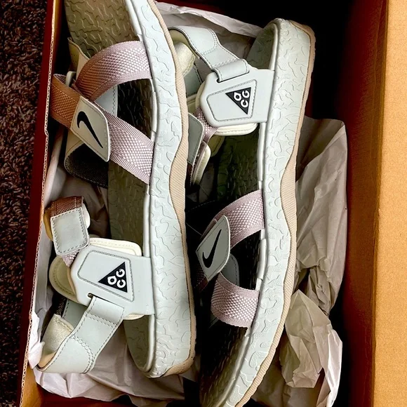 2 pair!! Nike sandals size 15 made for size 14 NEW! - Picture 2 of 5